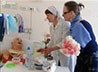 Волонтеры службы милосердия поддерживают пациентов Областного онкоцентра