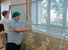 Жители п. Ис организовали работу по плетению масксетей