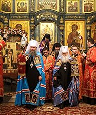 Сонм архиереев совершил праздничную Божественную литургию в День Небесной покровительницы Екатеринбурга