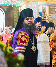 В день Целителя Пантелеимона епископ Среднеуральский Евгений совершил Литургию в Свято-Пантелеимоновском храме Екатеринбурга