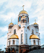 В Собор всех святых, в земле Российской просиявших, митрополит Евгений возглавит праздничные богослужения в Храме-памятнике на Крови
