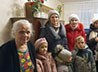 Прихожане Скорбященской обители поздравили с Рождеством заключенных и больных