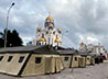 Рядом с Храмом-Памятником на Крови для паломников возвели палаточный городок