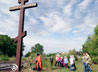 Поклонный крест установили на месте взорванного храма в п. Красногвардейский