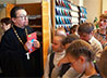 Выставкой и викториной встретили День православной книги в Первоуральске