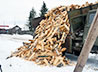 В Каменской епархии продолжается акция «Подари дрова»