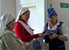 Сестры милосердия поздравили сотрудников больницы №36 с профессиональным праздником