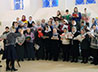 Выпускники церковно-певческих курсов споют на Архиерейской литургии