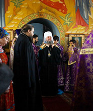 В неделю Крестопоклонную митрополит Евгений совершил Божественную литургию