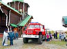 Огнеборцы Артемовского продемонстрировали детям пожарную технику