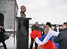 В Малых Брусянах открыли памятник Герою России старшему лейтенанту В.А. Долонину