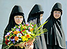 Сестры Ново-Тихвинского монастыря доставили пасхальные подарки в села Верхотурского района