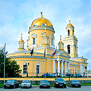 Свято-Троицкий Кафедральный собор Екатеринбурга стал одним из первых храмов России, удостоенным Патриаршей награды