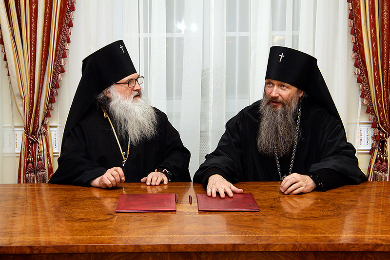 Подписано соглашение о сотрудничестве между Екатеринбургской и Хабаровской епархиями